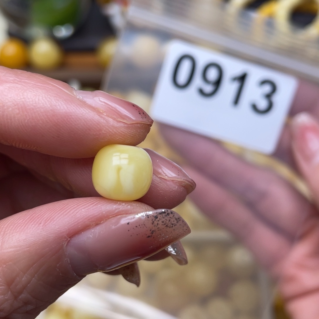 蜜蜡珠宝奇石未镶嵌10