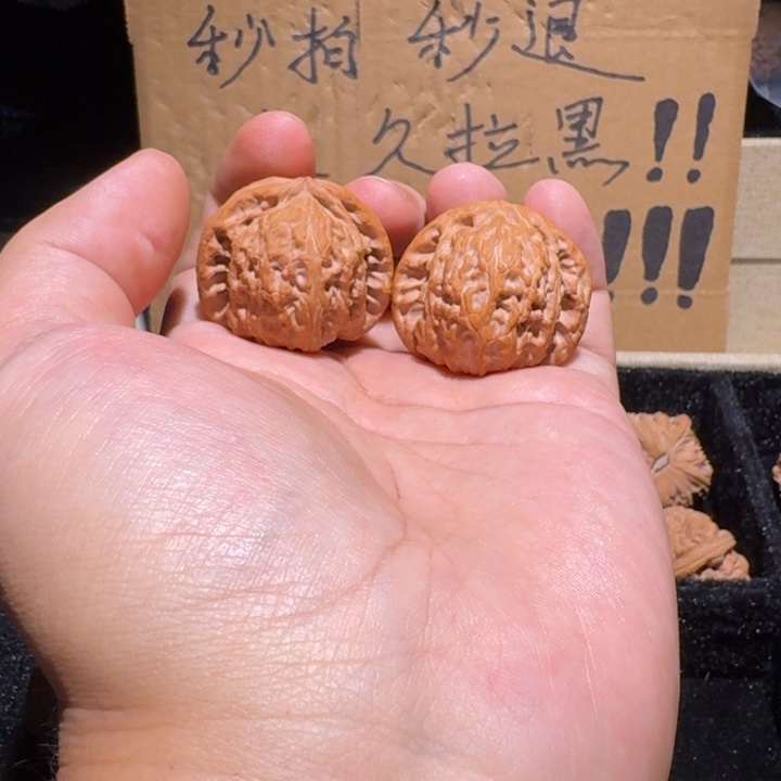 查***人吊坠文玩核桃白狮子