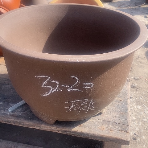 紫砂中国宜兴紫砂花盆，