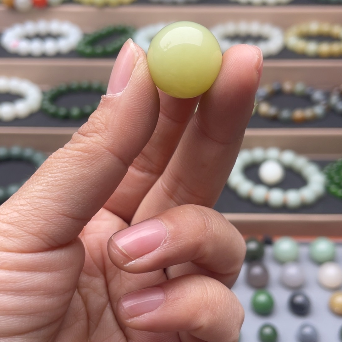 和田玉单珠18未镶嵌