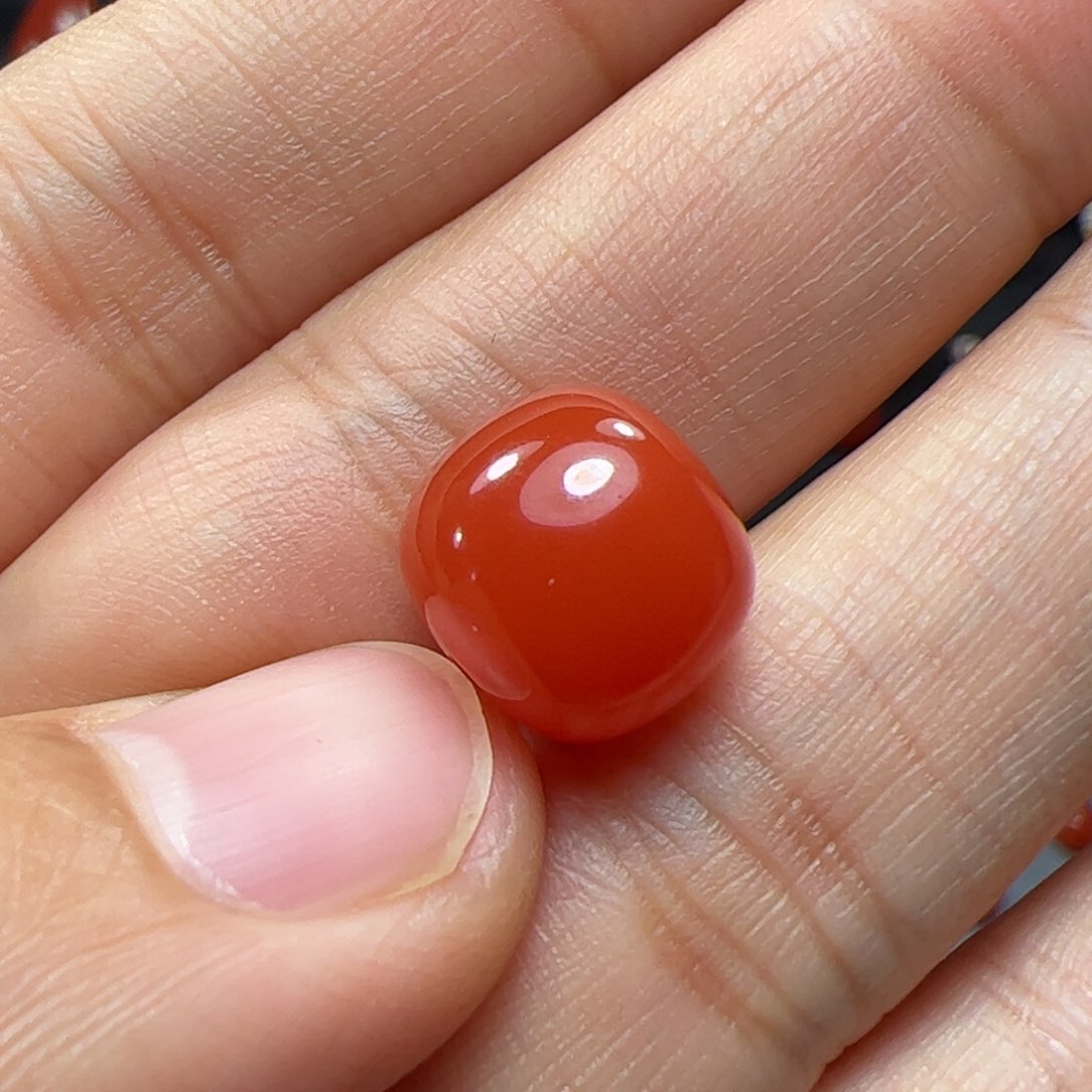 南红玛瑙珠子未镶嵌