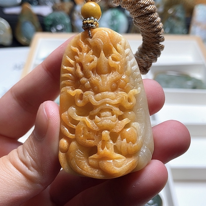 翡翠未镶嵌颈饰翡翠a货