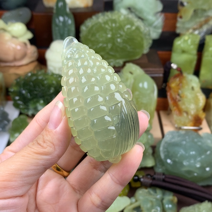 未镶嵌岫玉手把件