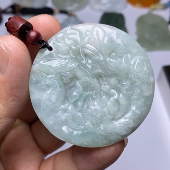 翡翠未镶嵌颈饰翡翠