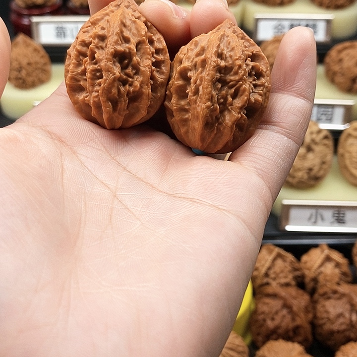 文玩核桃把件秋子5113