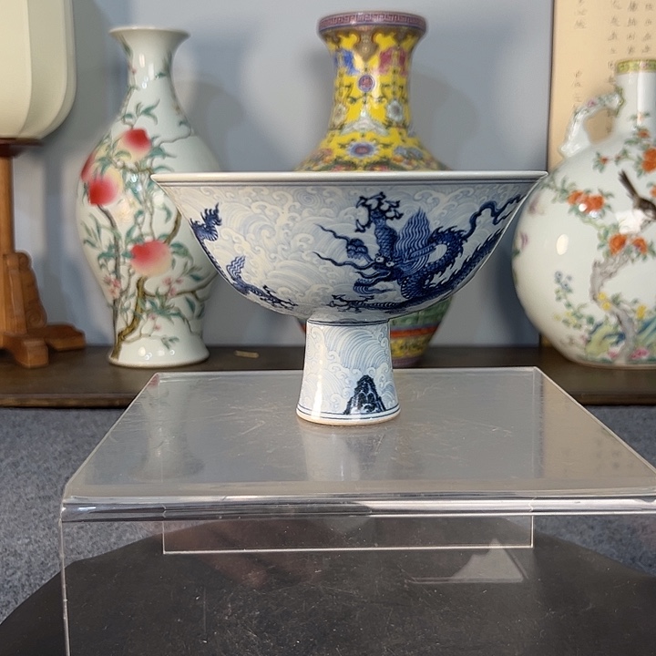 陶摆件青花龙纹缠枝高足碗