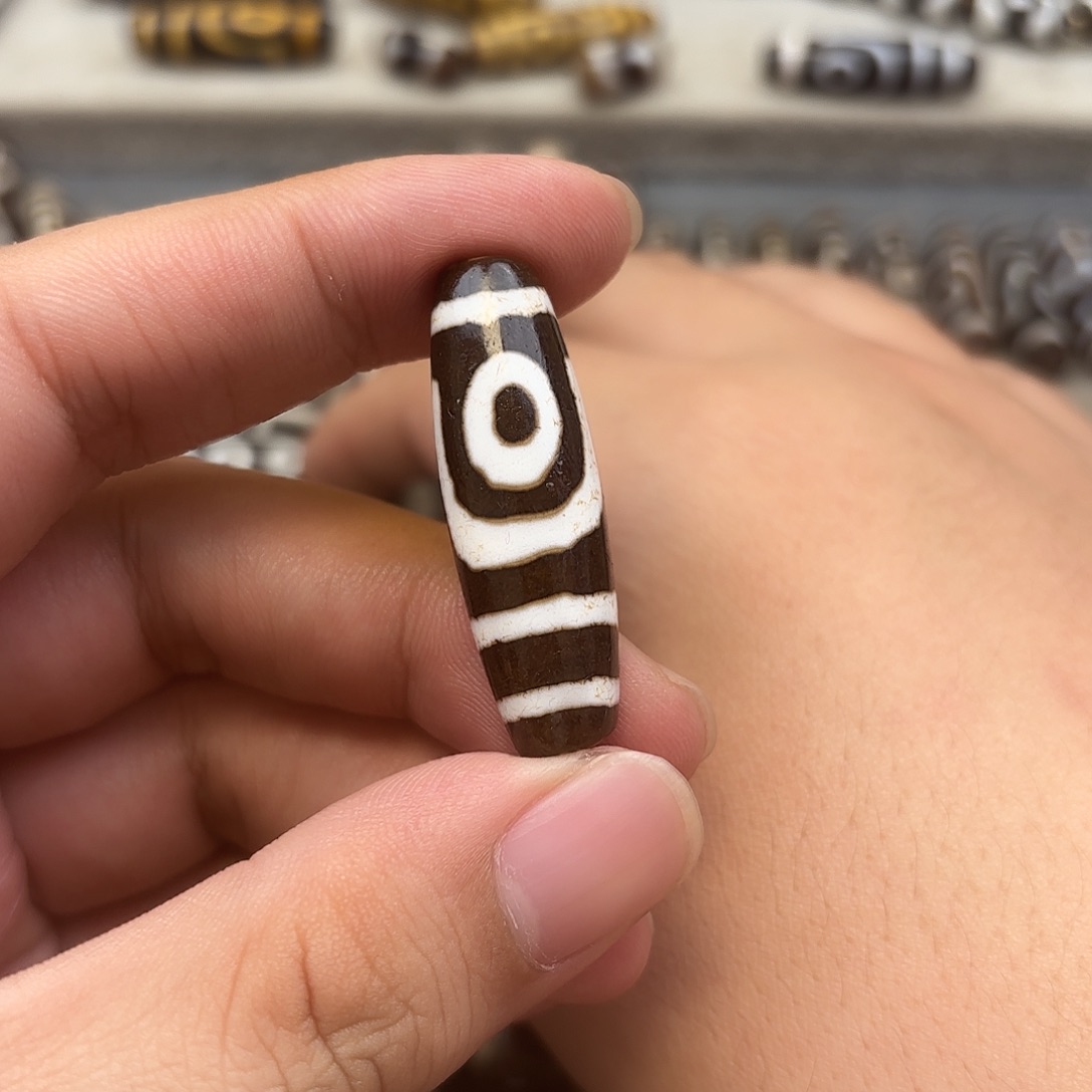 顺***玛瑙/玉髓未镶嵌珠宝半成品