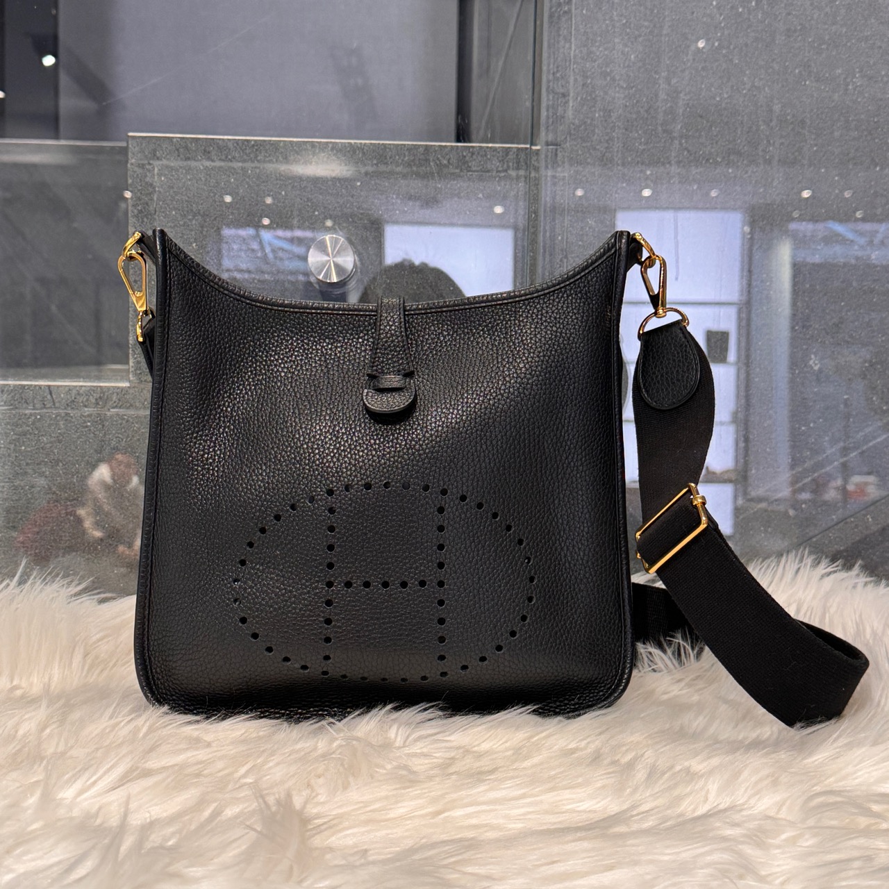 99新 Hermes/爱马仕 爱马仕黑金Evelyne29 Y刻 附件：肩带