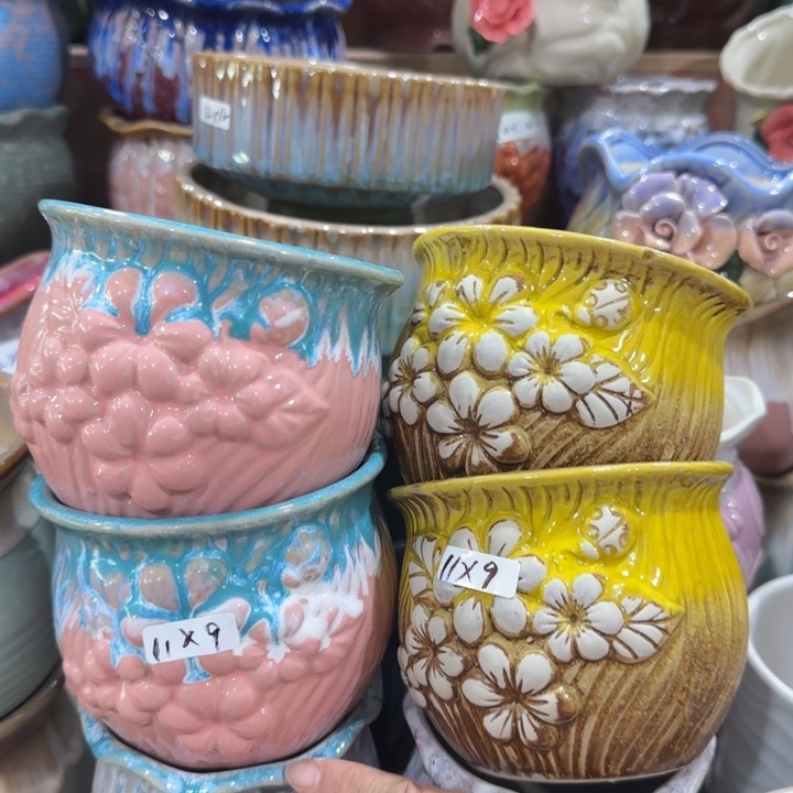 凑9块包邮，有孔，陶瓷花盆