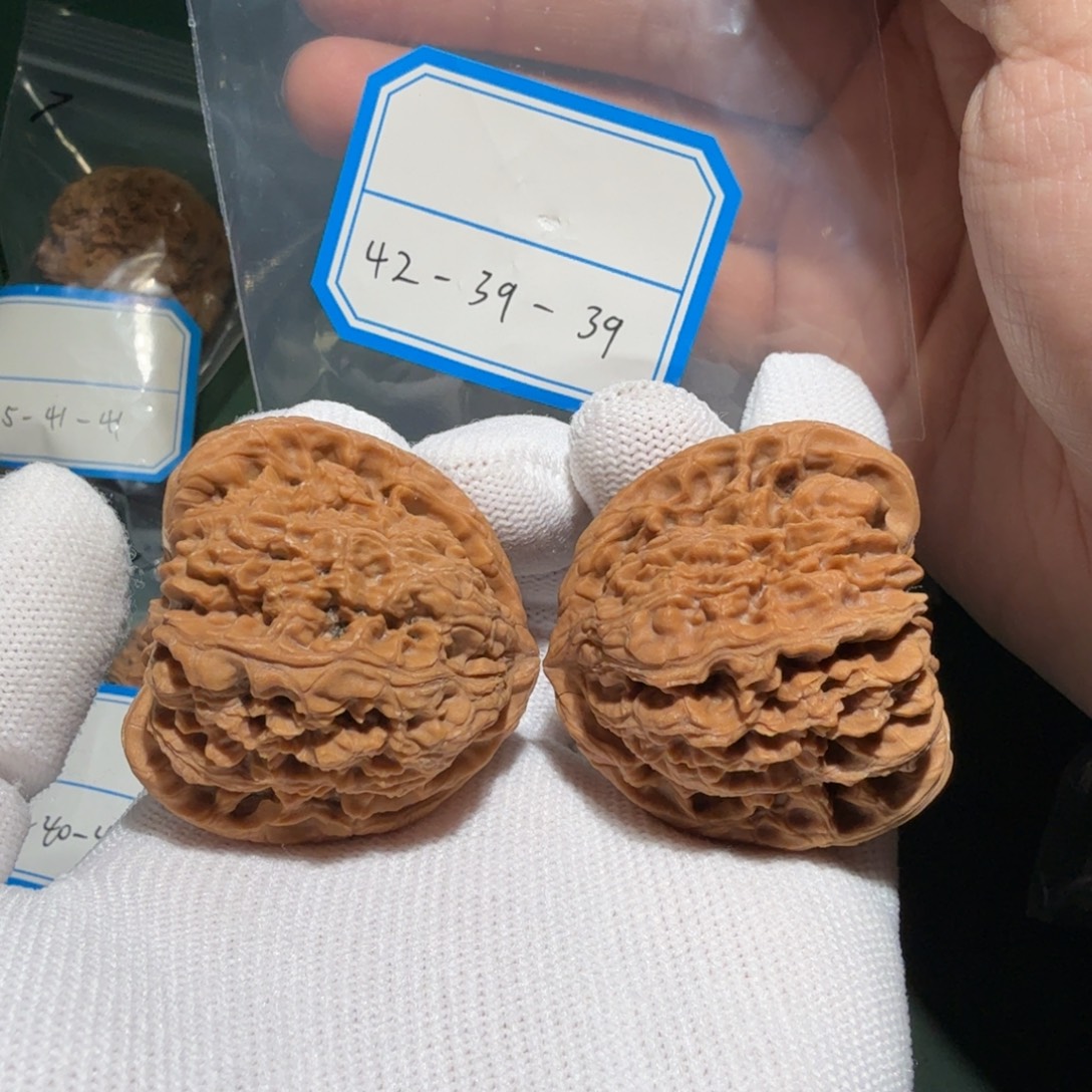 文玩核桃吊坠南疆蝴蝶18