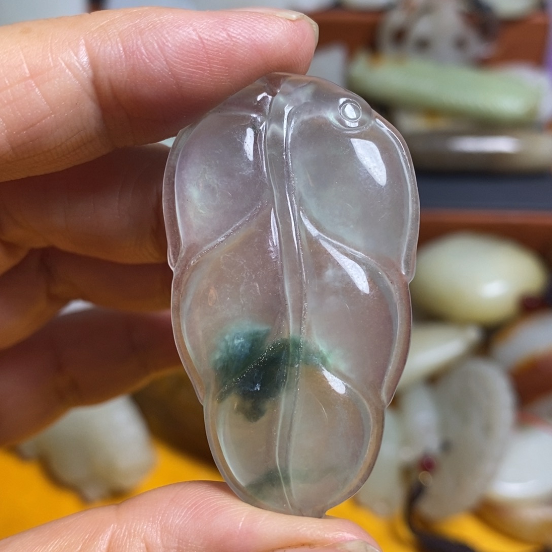 颈饰未镶嵌和田玉（糖玉）