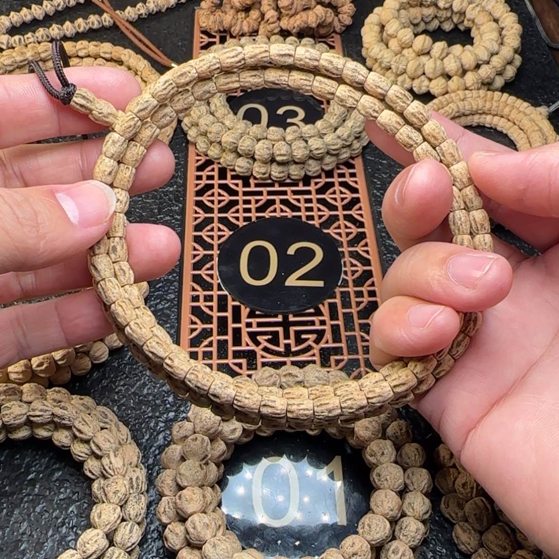 柏香籽/百香籽吊坠A****d