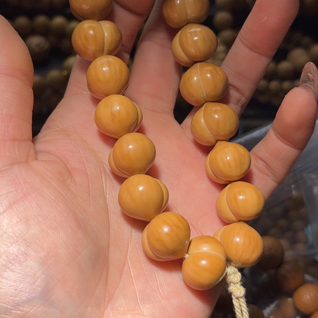 吊坠猴头核桃16+聚宝盆料雕刻屁桃手持全品无瑕无药无修