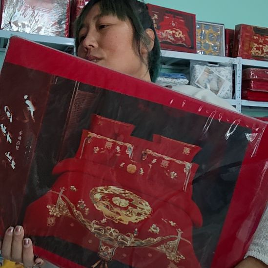 棉高端大床双人四件套。