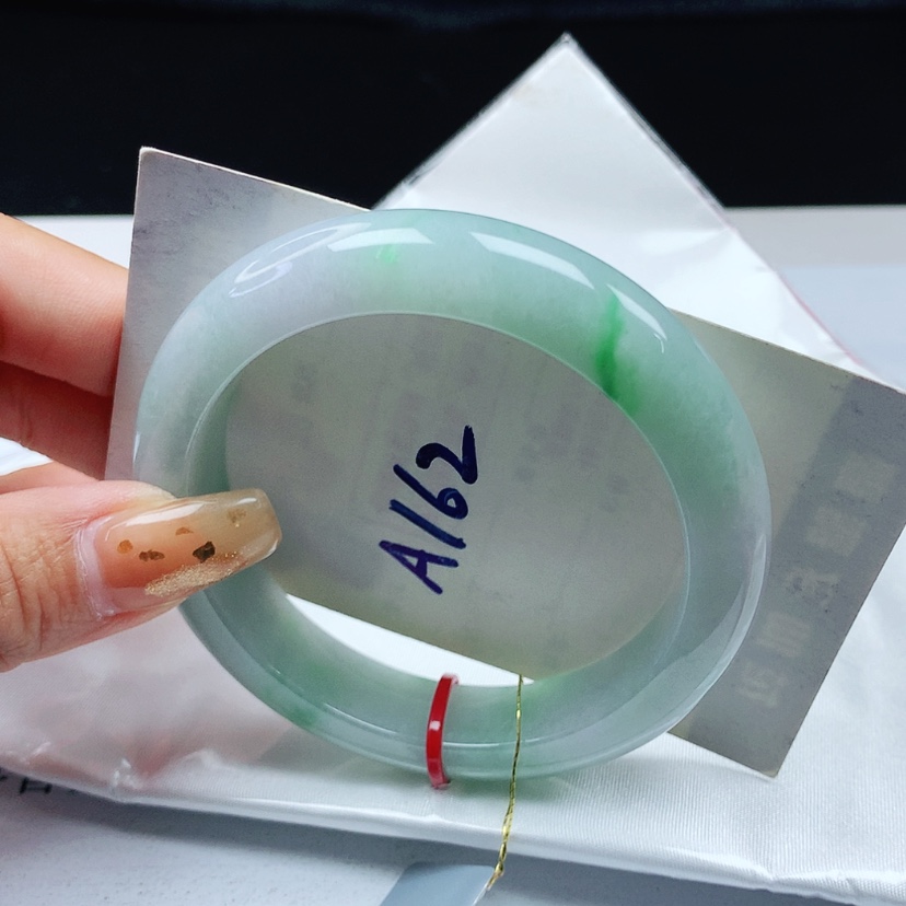 【闪购商品】翡翠手镯未镶嵌 正圈55+