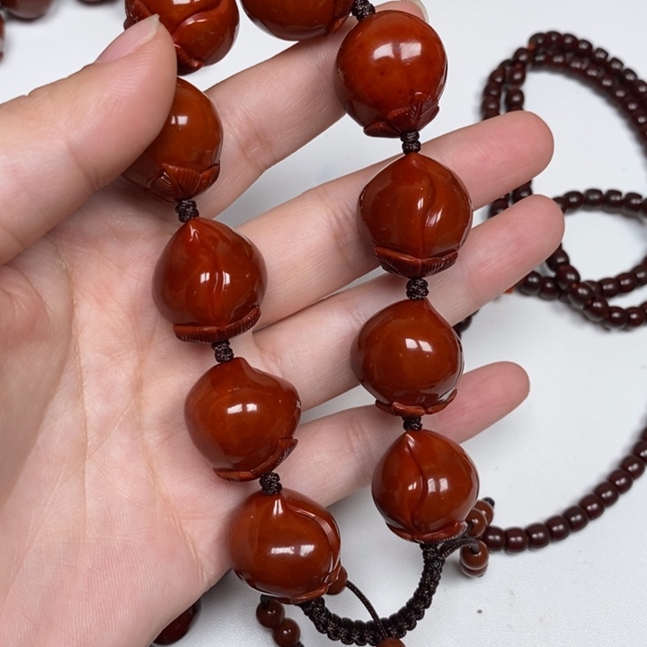 秋***叶橄榄核雕刻工艺的发展