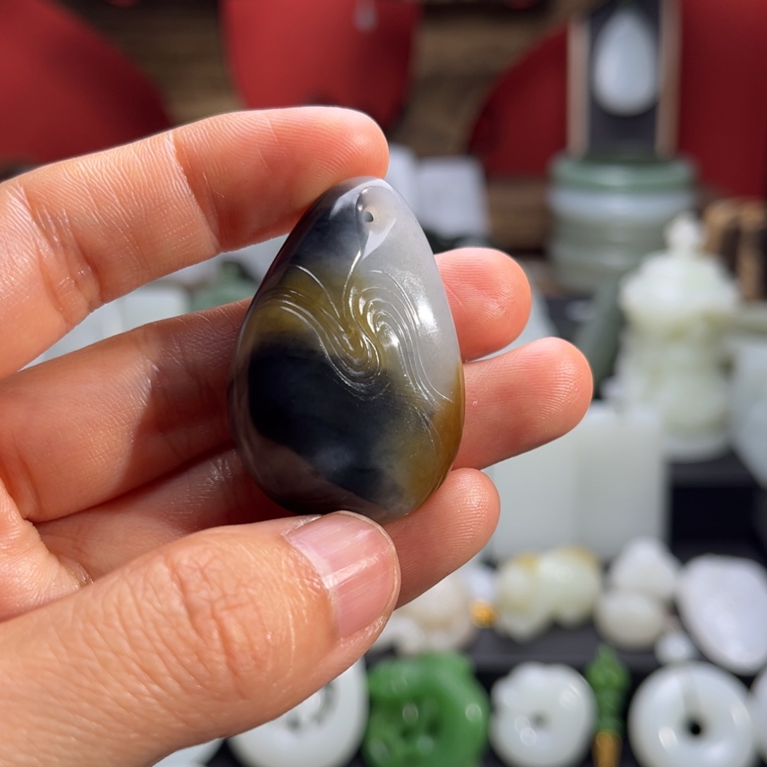 和田玉吊坠(赠链)未镶嵌