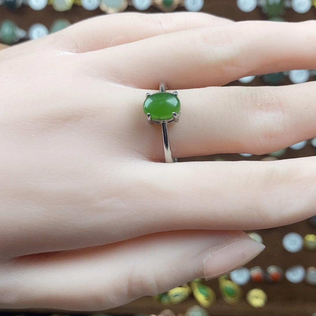 和田玉（碧玉）戒指合金