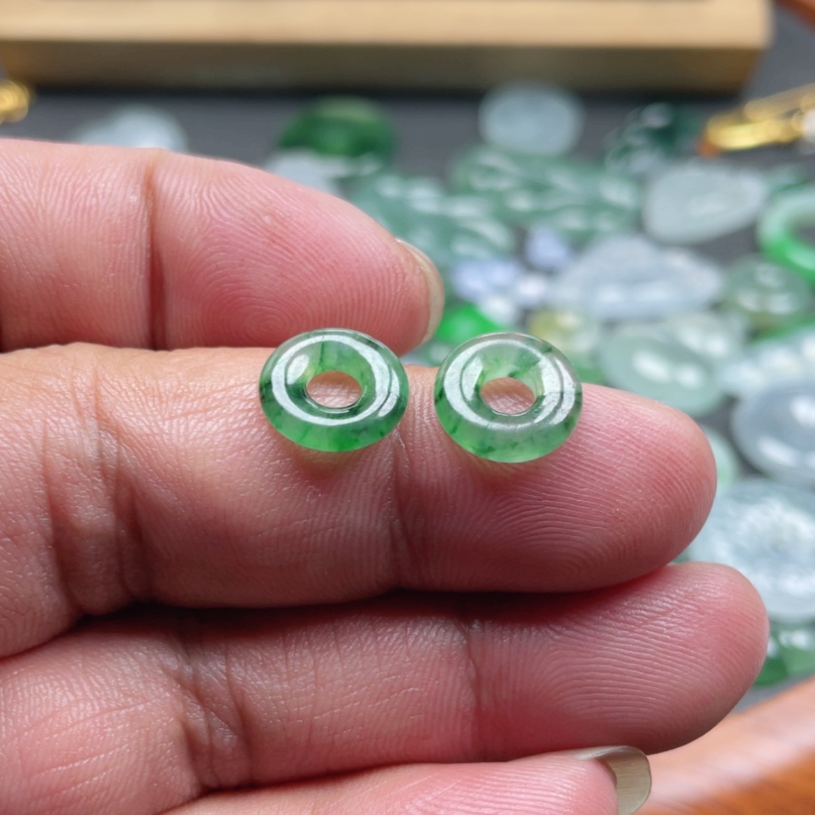 【闪购商品】翡翠颈饰未镶嵌翡翠