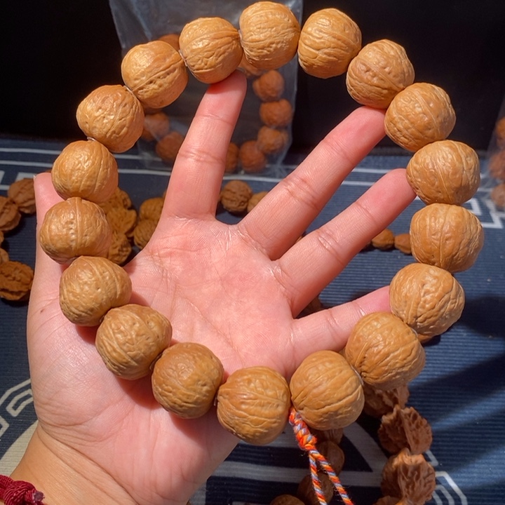 手串文玩核桃……20