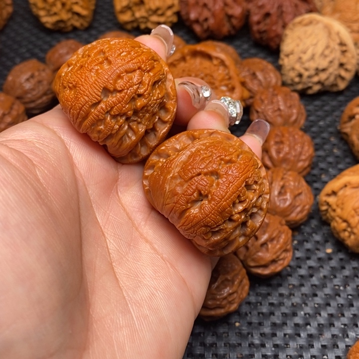 秦岭野生文玩核桃45