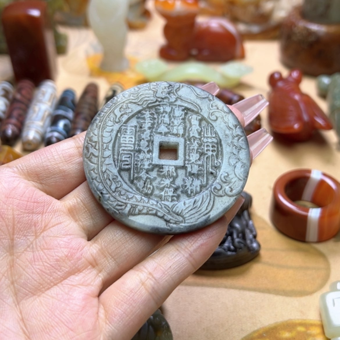 【闪购商品】蛇纹石玉颈饰未镶嵌