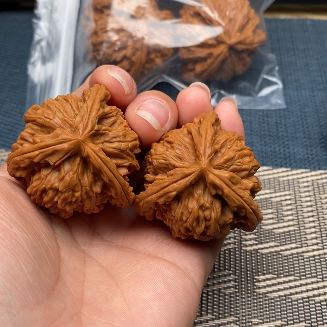 有***人吊坠文玩核桃三棱