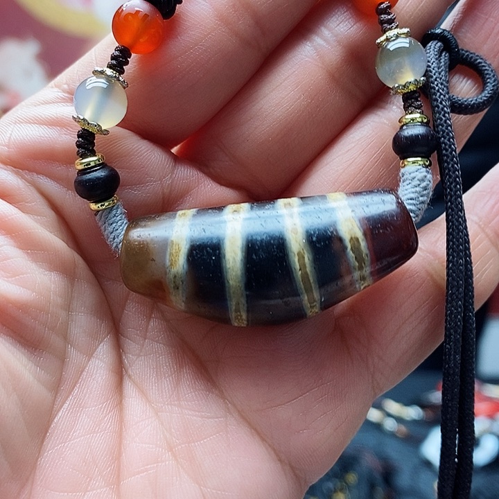 玛瑙/玉髓颈饰合金