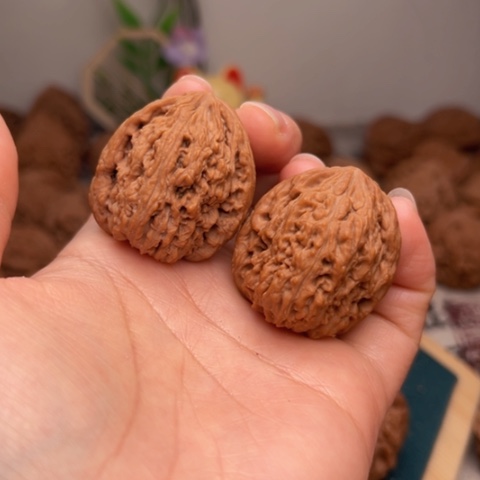 吊坠文玩核桃南疆石手捻