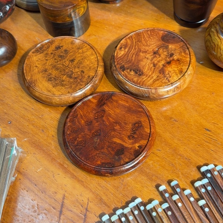 大果紫檀（缅甸花梨）花梨木树瘤底座