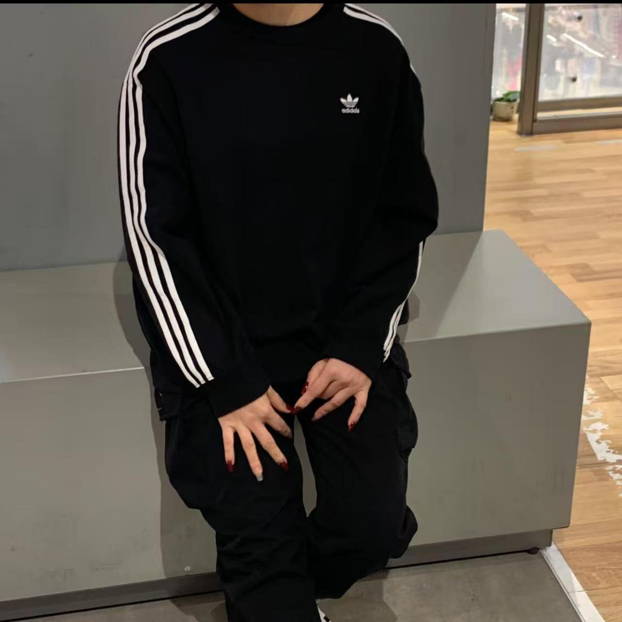 运动休闲圆领舒适长袖条纹卫衣 男女同款