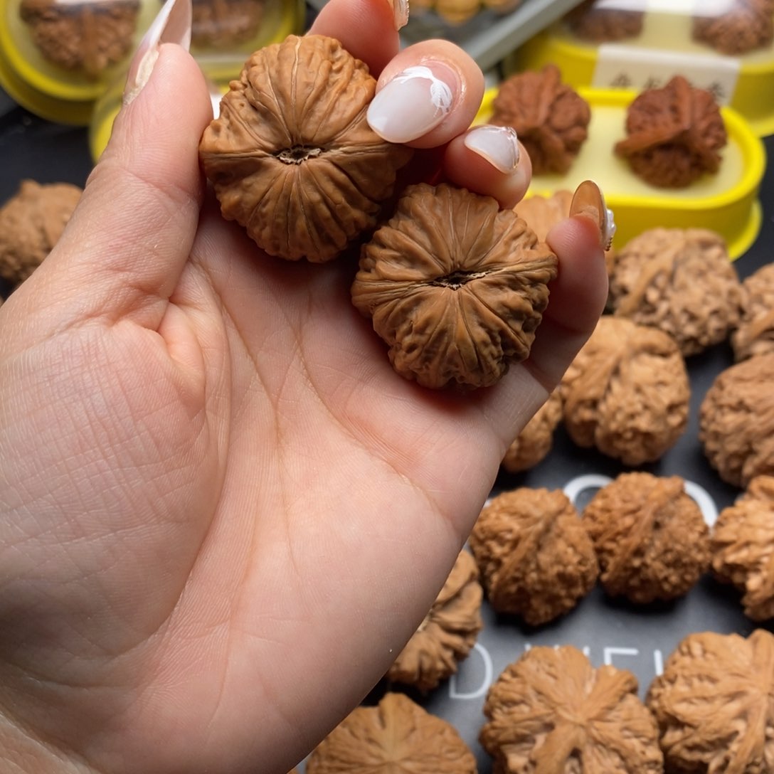 文玩核桃把件大***奘铁锤35