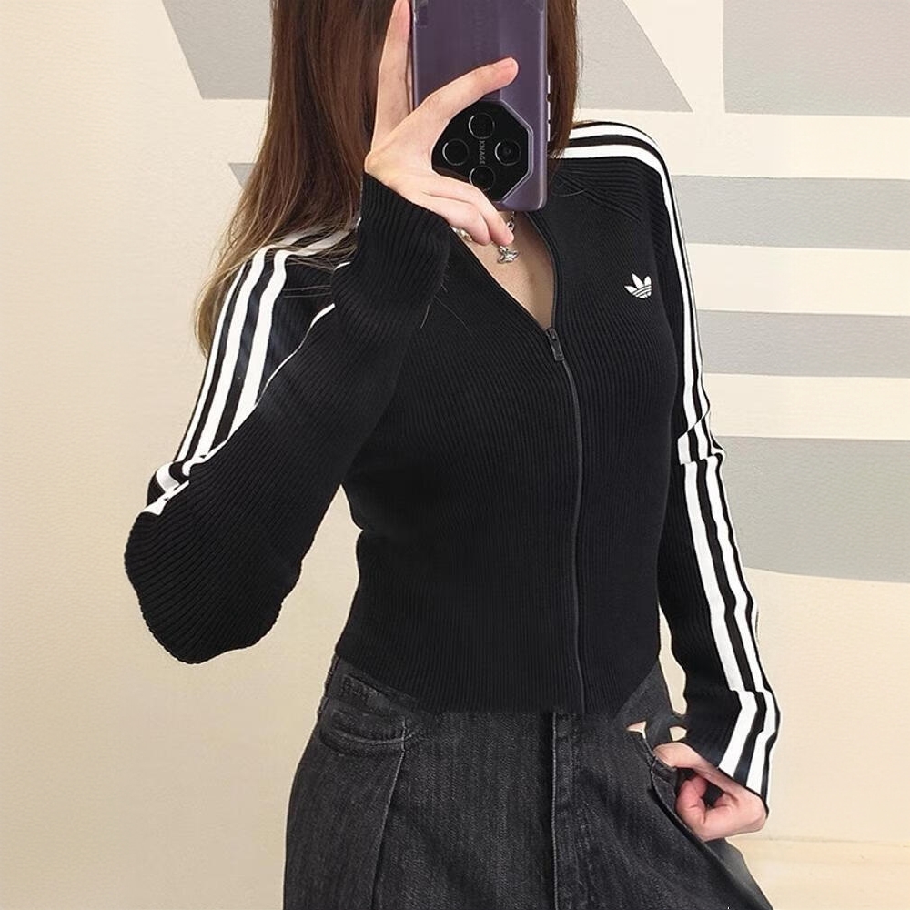 【抖音冬日好物】阿迪达斯官方三叶草夹克女运动修身针织外套JY2597