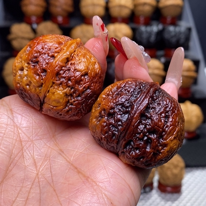 文玩核桃把件七彩元宝33号