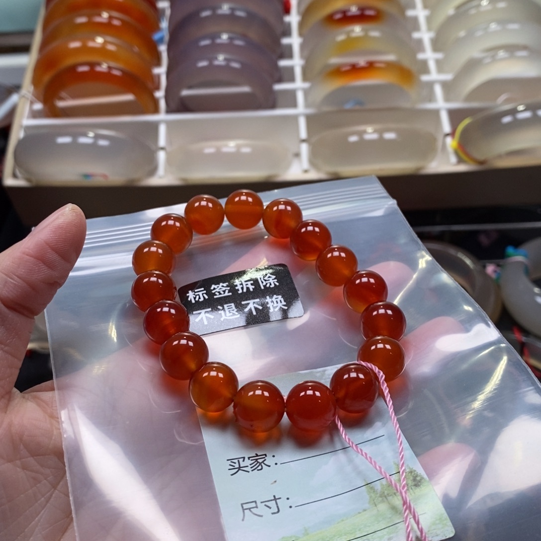 萨***贝玛瑙/玉髓未镶嵌手串沙