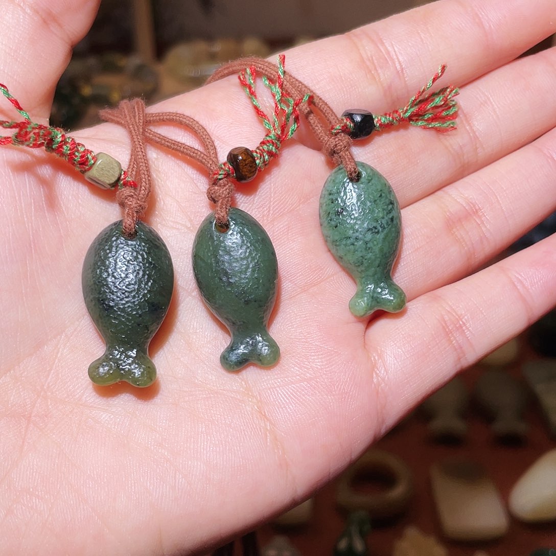 颈饰未镶嵌和田玉不退不换（拍一发一）