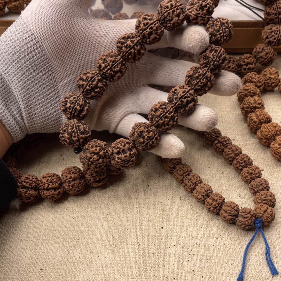 青***梦金刚菩提吊坠老原生态大镂空