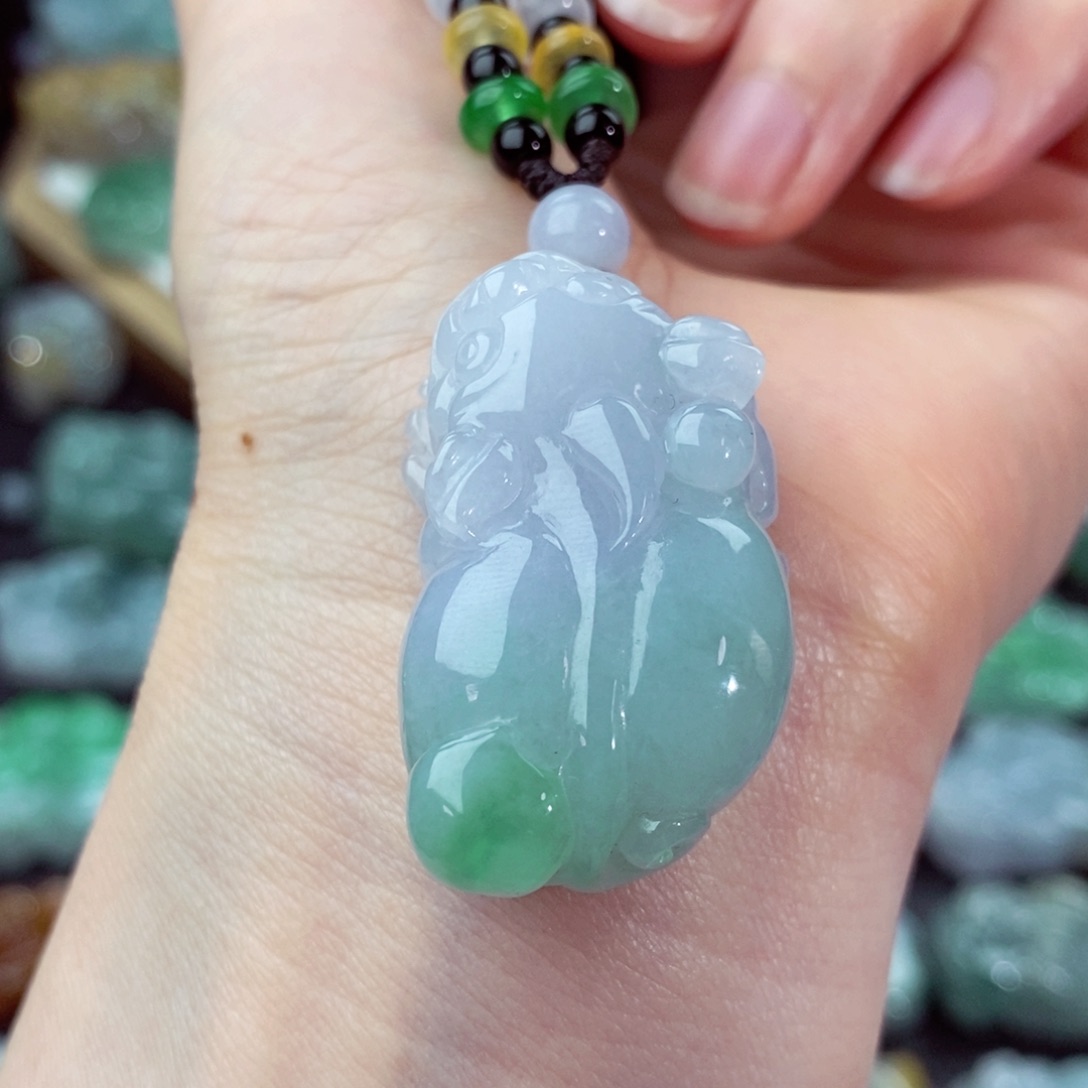 翡翠颈饰未镶嵌天然