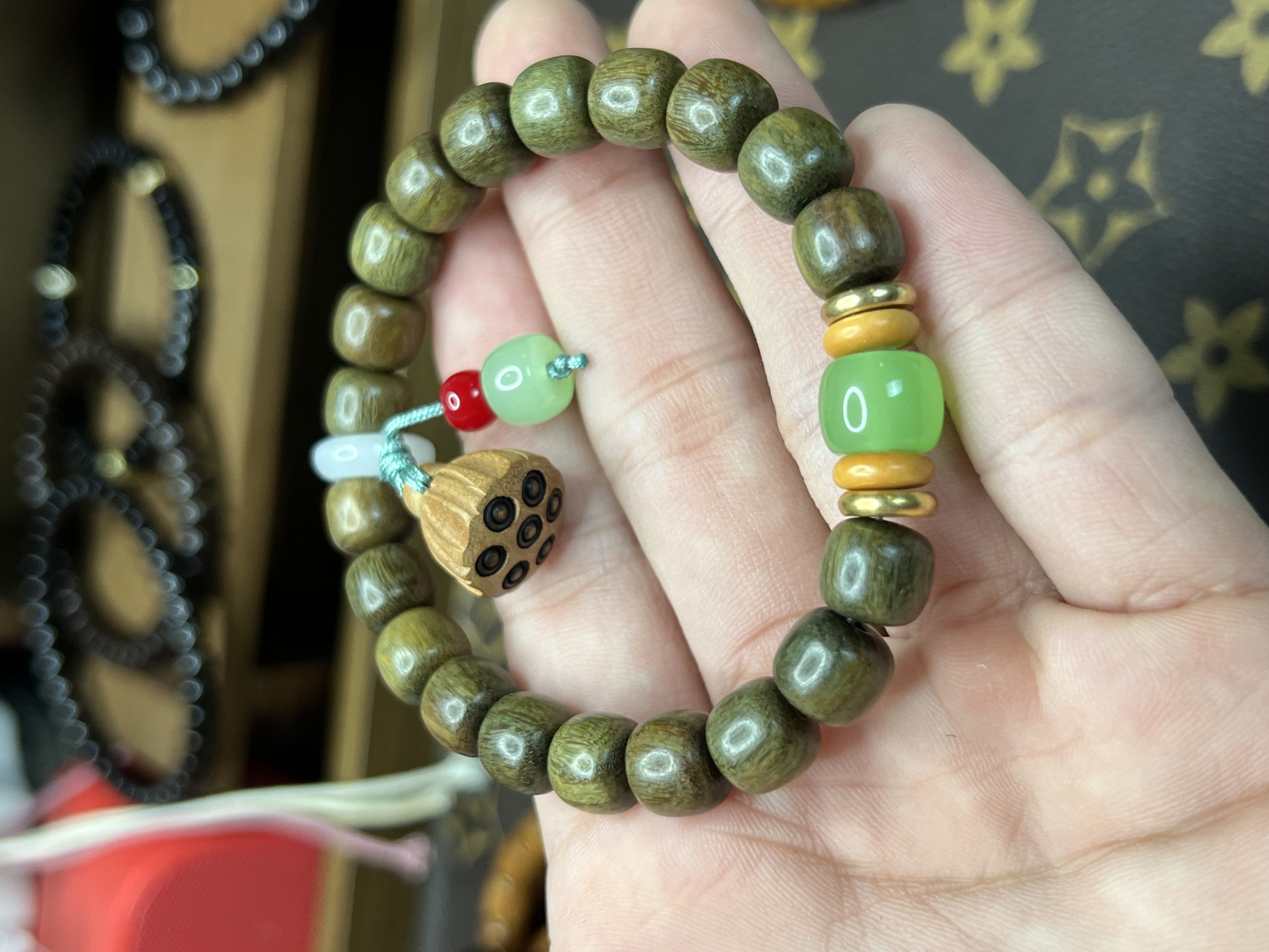 绿檀木莲蓬手串男女款森系百搭精致新中式设计感盘玩佳品