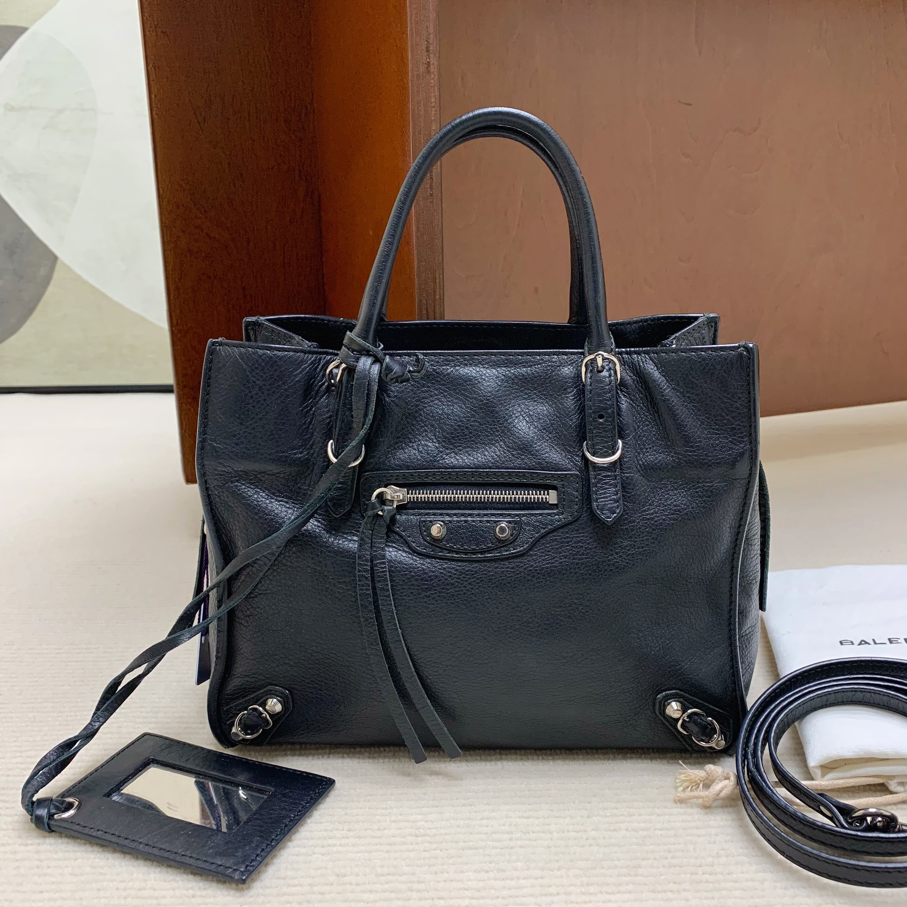 95新 Balenciaga/巴黎世家 【98新】Balenciaga Paper机车手提 4008