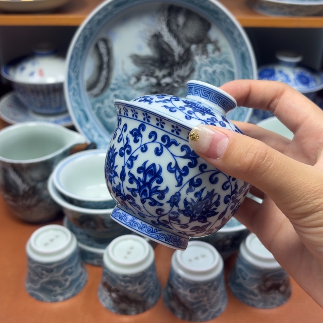 酷***y景德镇瓷器精品陈列