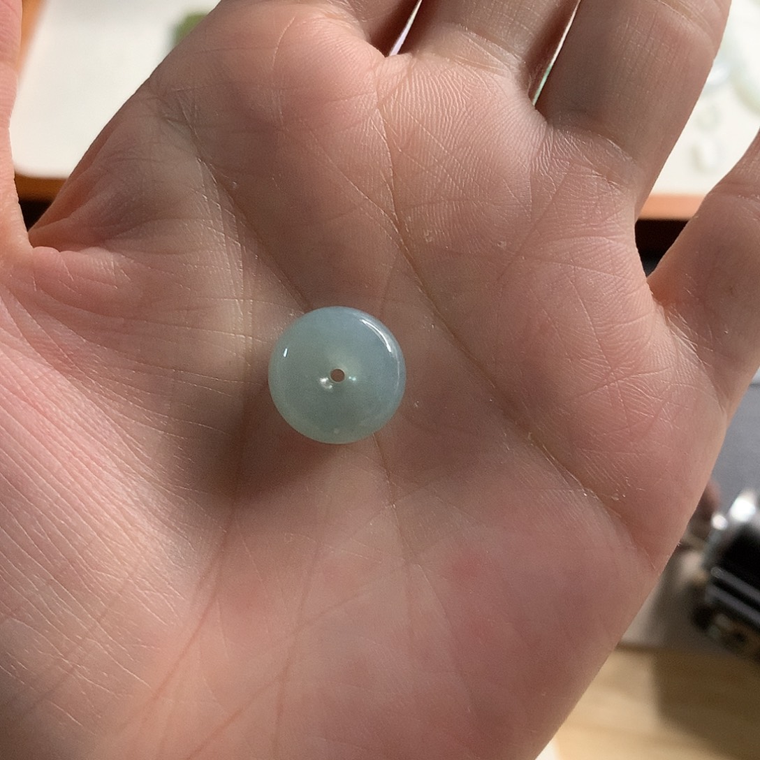 ~***～翡翠未镶嵌颈饰扣