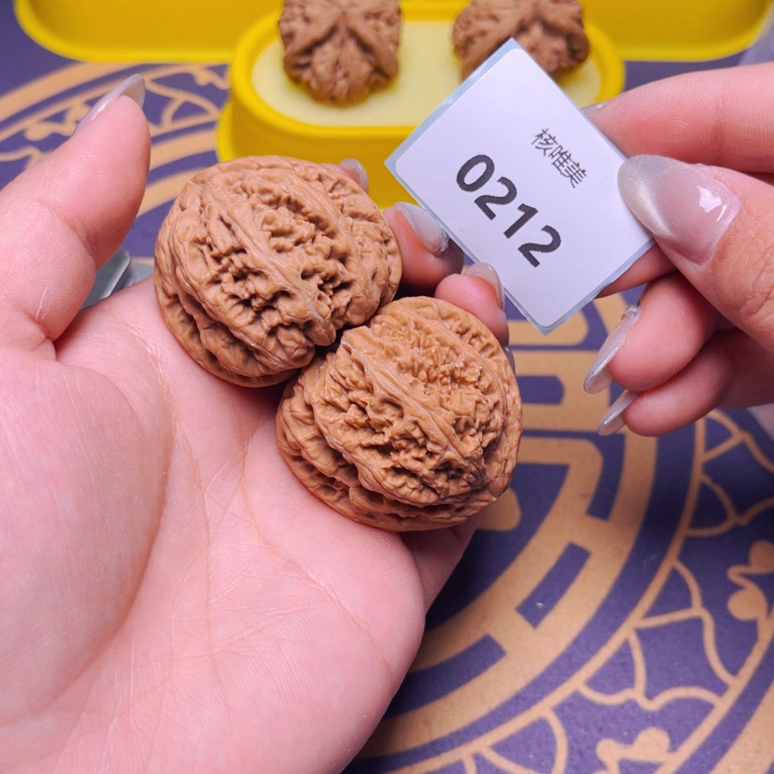 文玩核桃把件粗筋40～0212