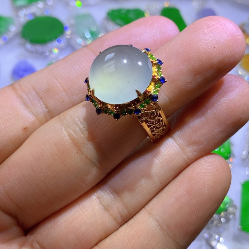 【闪购商品】翡翠挂件18K金镶嵌天然翡翠