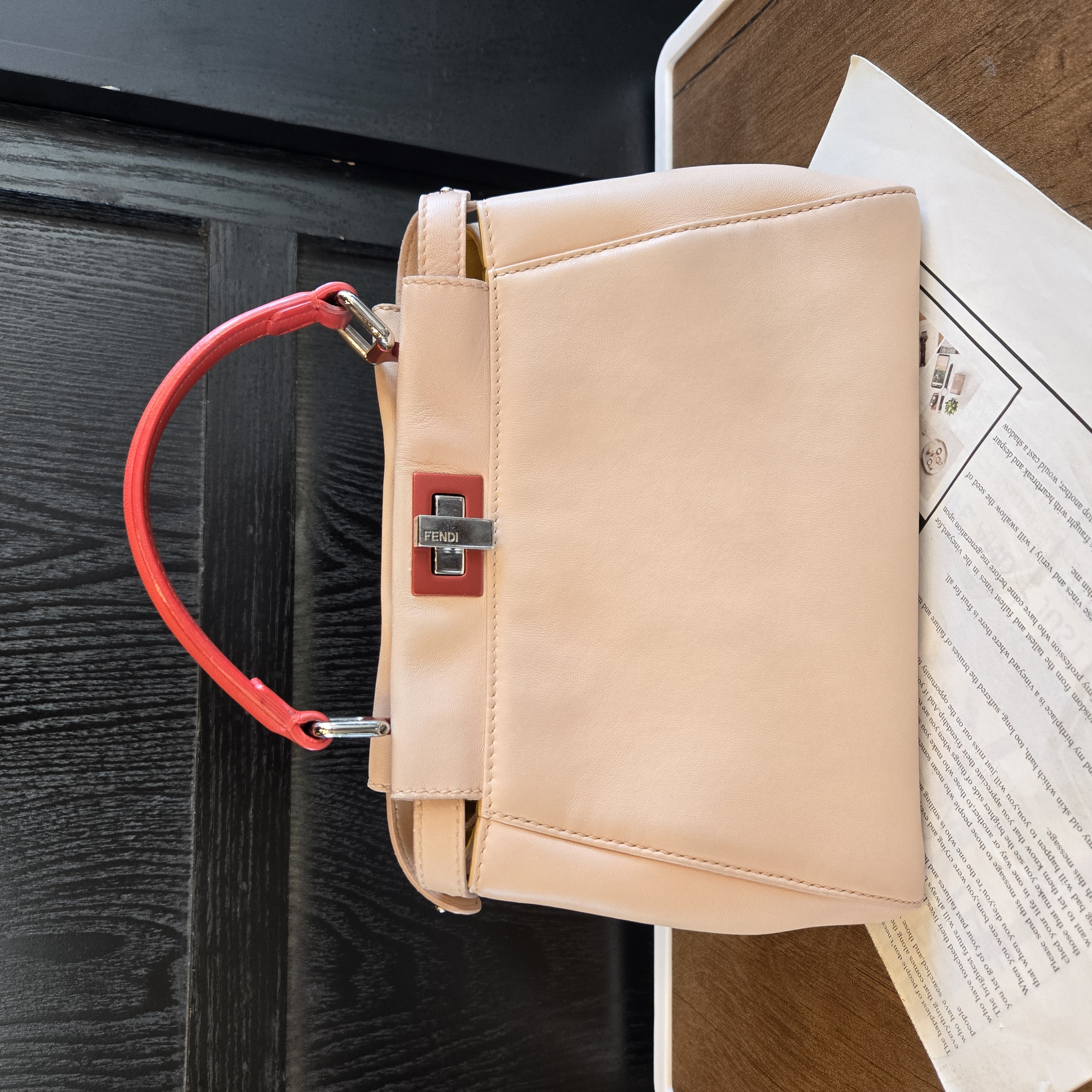 99新 FENDI/芬迪 淡粉色peekaboo小号单肩斜挎包