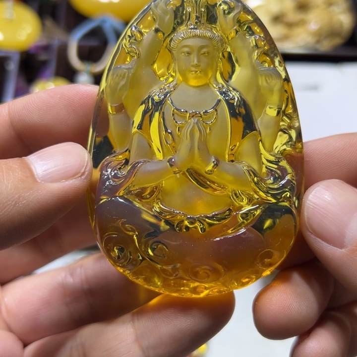 琥珀颈饰未镶嵌琥珀吊坠33.6克