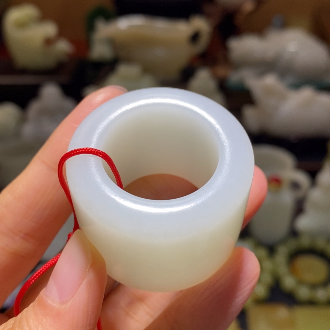 和田玉挂件未镶嵌马**酒