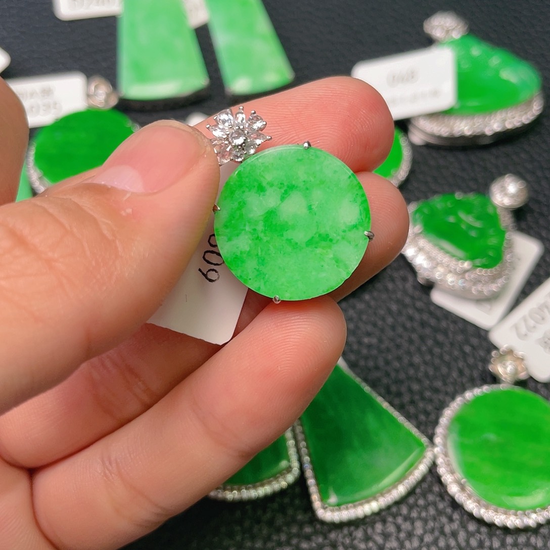 【闪购商品】翡翠吊坠(不含链)银S925镶嵌