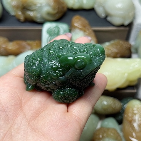 颈饰未镶嵌和田玉黑*