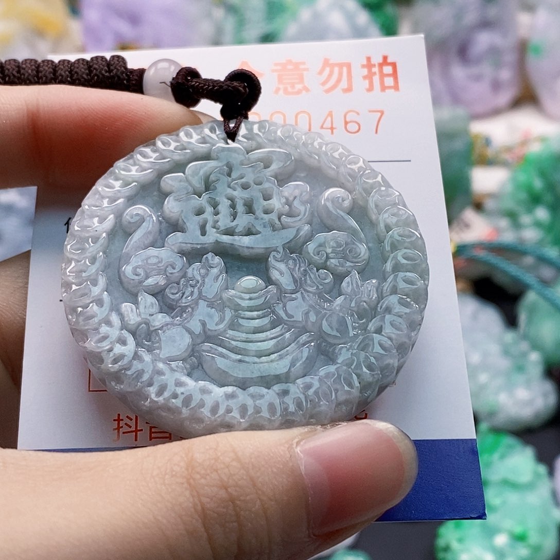 吊坠(不含链)未镶嵌翡翠